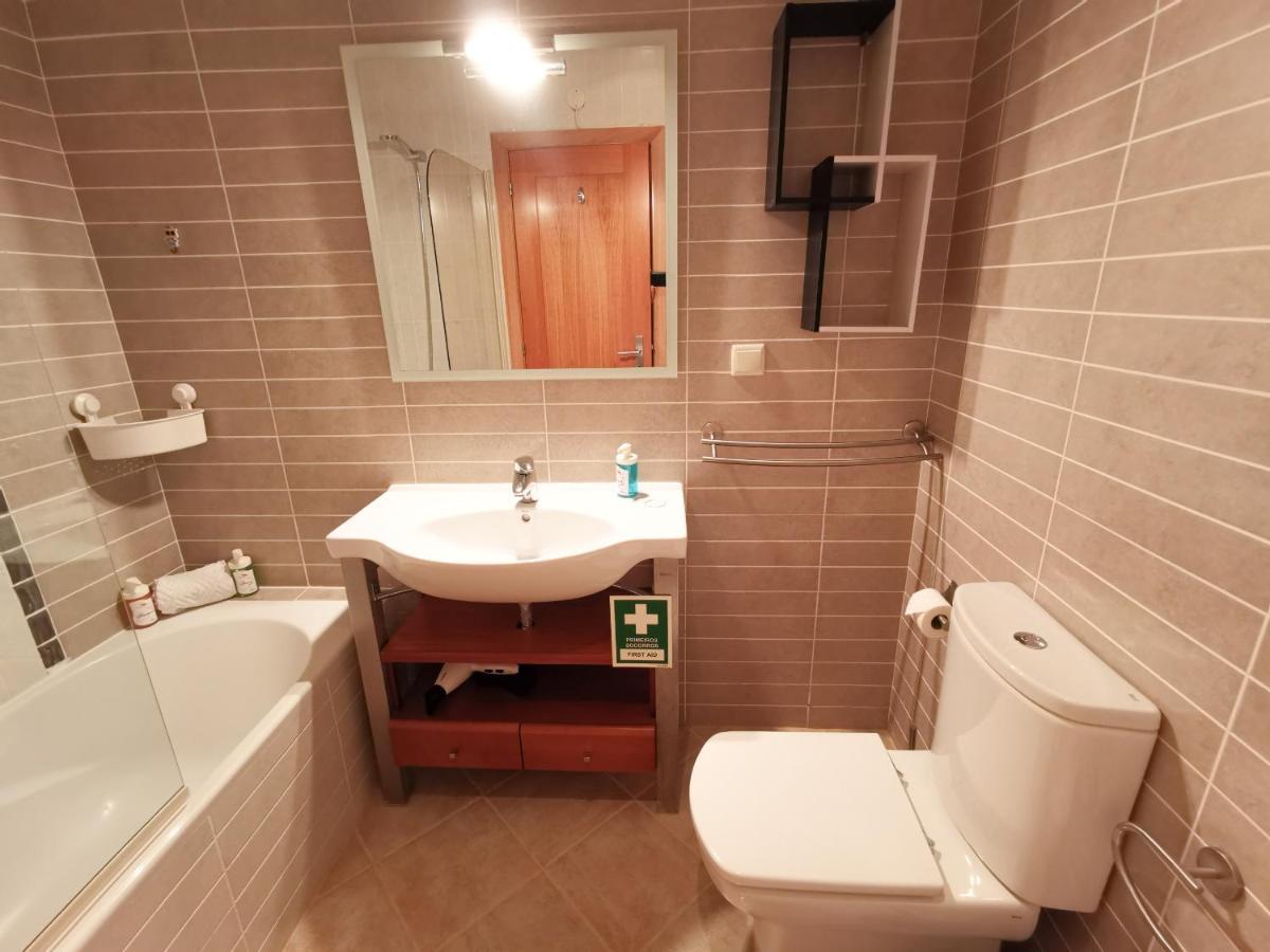 Apartment #100 Palmeira Flat With Shared Pool By Holidays Albufeira